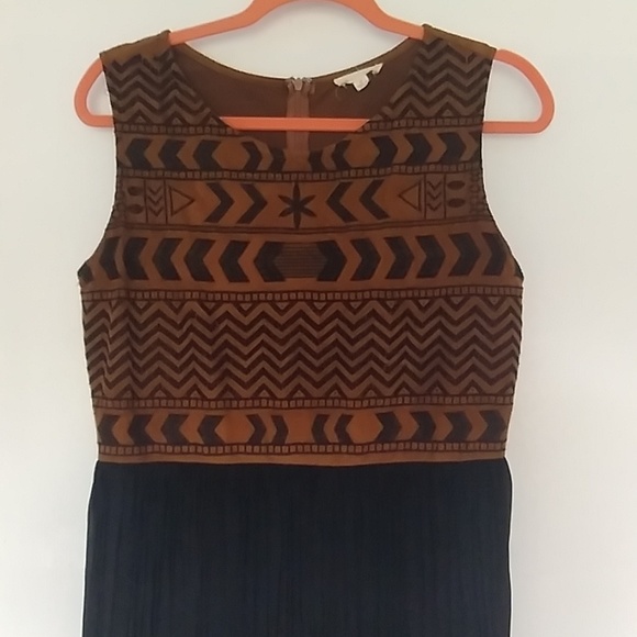 Embroidered Dress by Hot and Delicious, Medium - Picture 2 of 5